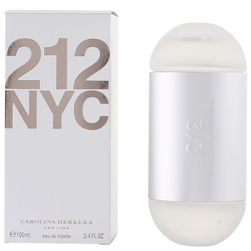 Weiße Verpackung und Flakon. Auf der Verpackung steht "212 NYC" und "Carolina Herrera". Der Flakon ist zylindrisch mit abgerundeten Enden.