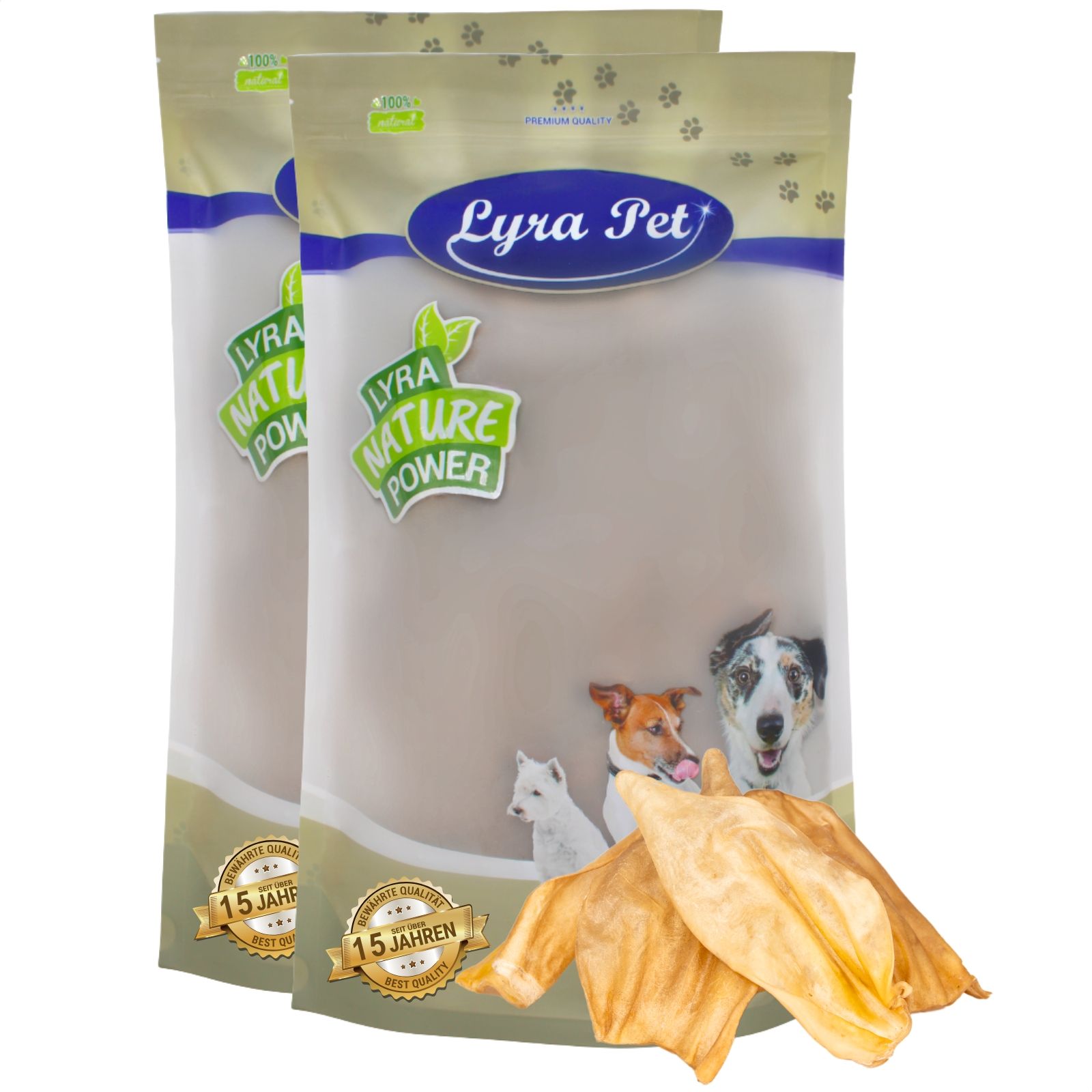 Zwei Packungen Lyra Pet Hundeleckerlis, getrocknete Ohren vorne.
