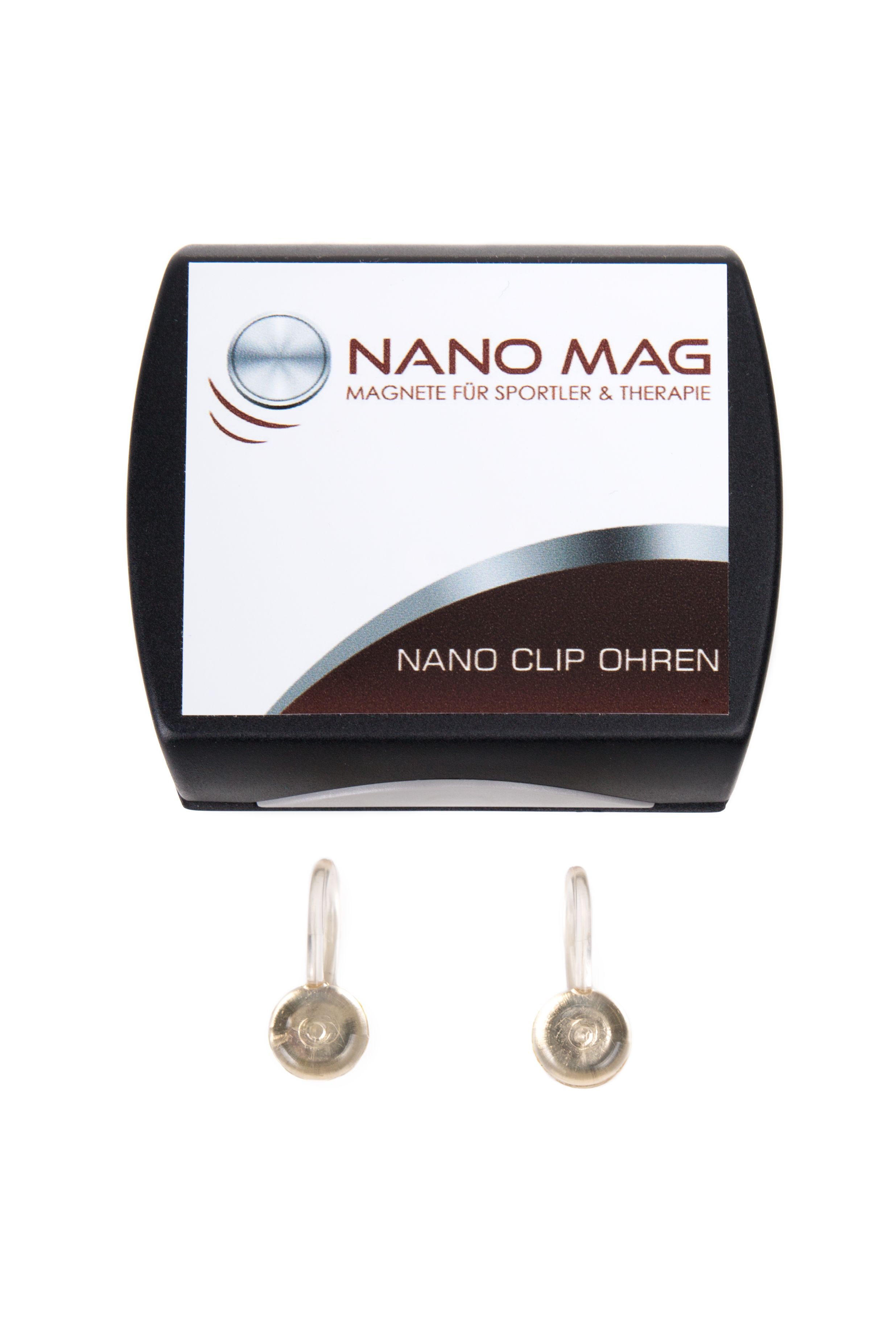 Schwarze Verpackung mit Produktnamen und zwei Ohrclips mit Magneten.