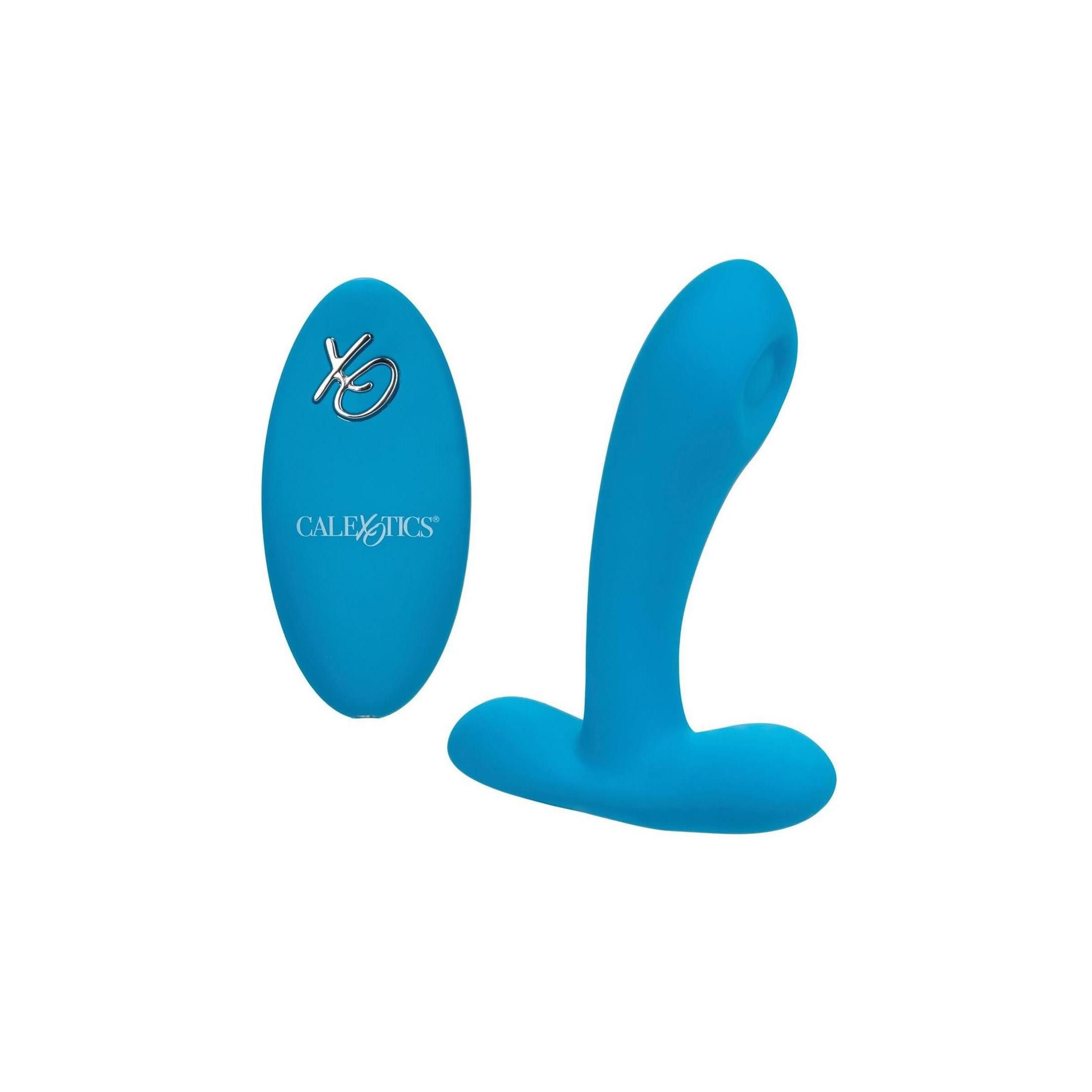 Blauer Silikon-Pleaser und Fernbedienung. Marke CalExotics. Silikon-Material. Ergonomisches Design.