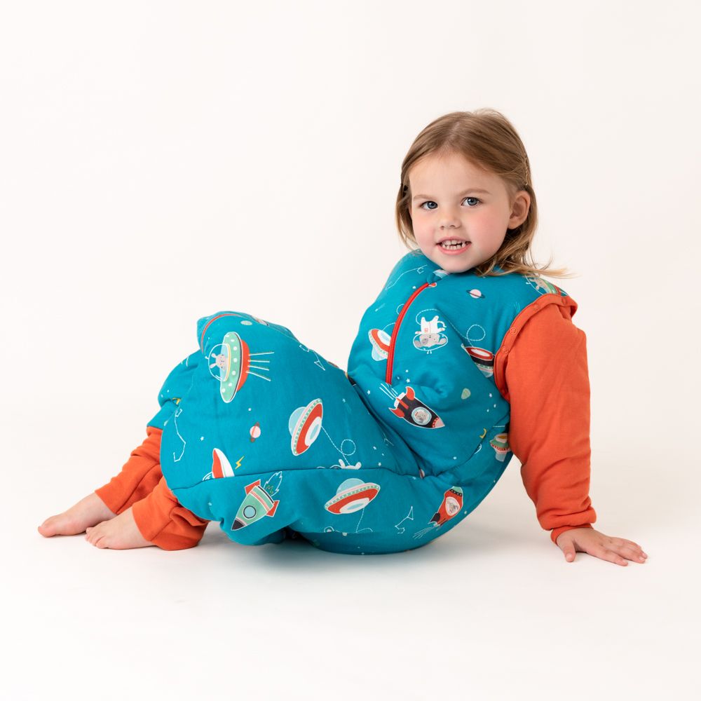 schlummersack Ganzjahres Kinderschlafsack mit Beinen in Oeko-Tex Qualität 2.5 Tog 120 cm Space