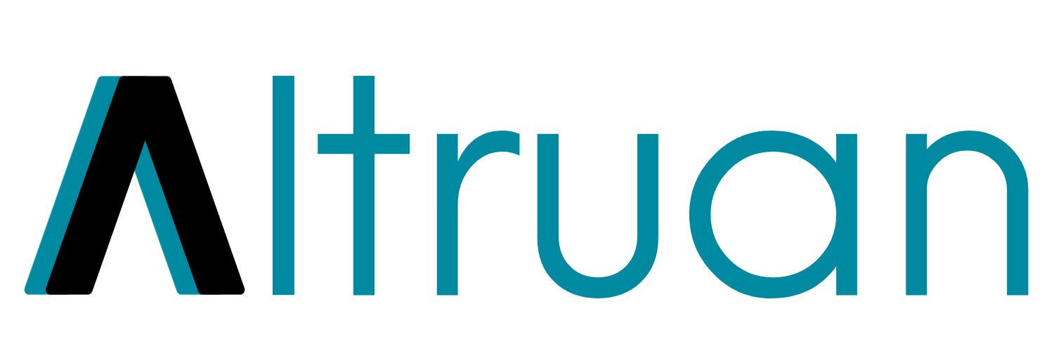 Logo mit Wortmarke "Altruan". Der Buchstabe "A" ist schwarz mit blauem Schatten, der Rest türkis.