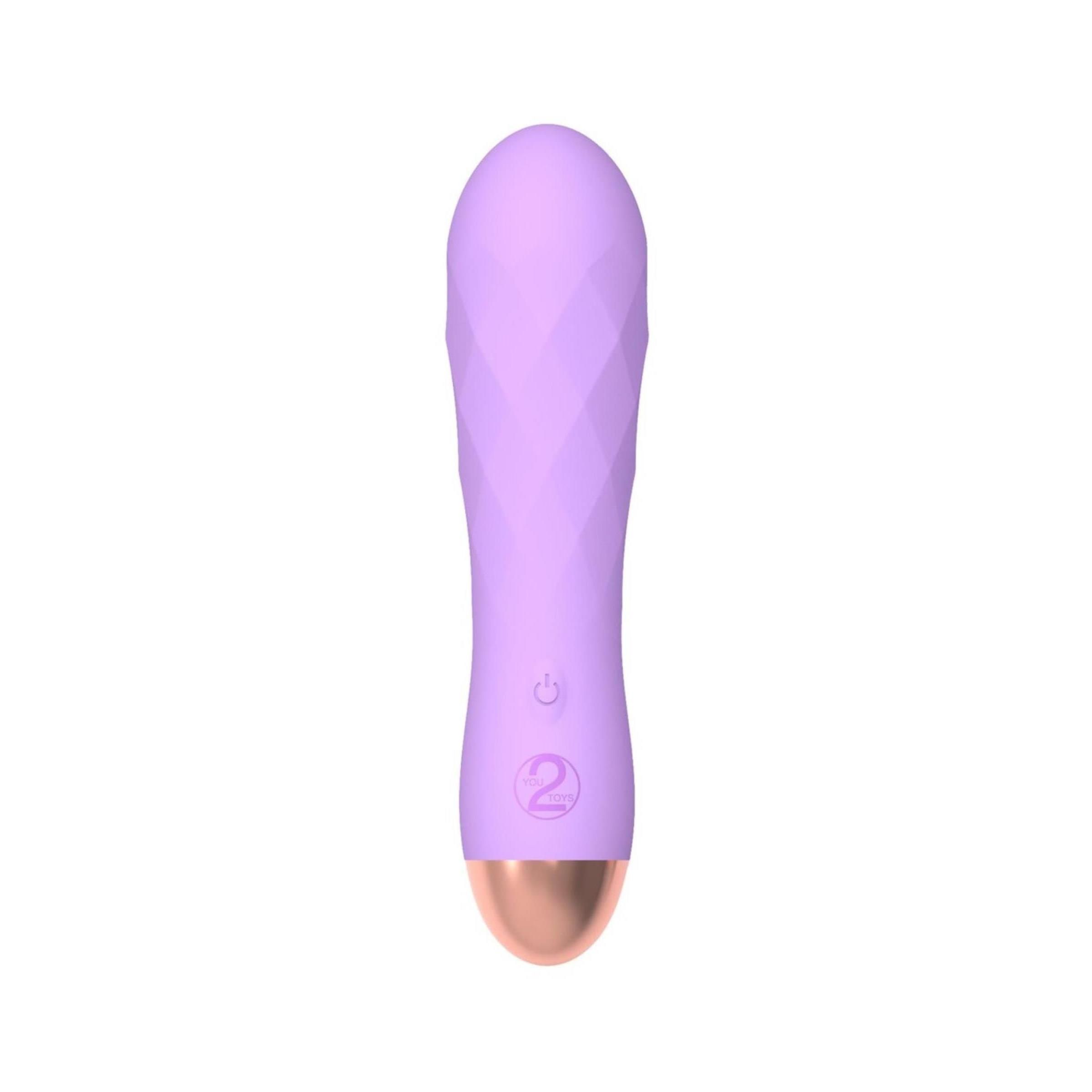 Lila Vibrator mit Diamantmuster. Goldfarbene Spitze. Power- und Intensitätsanzeige. 