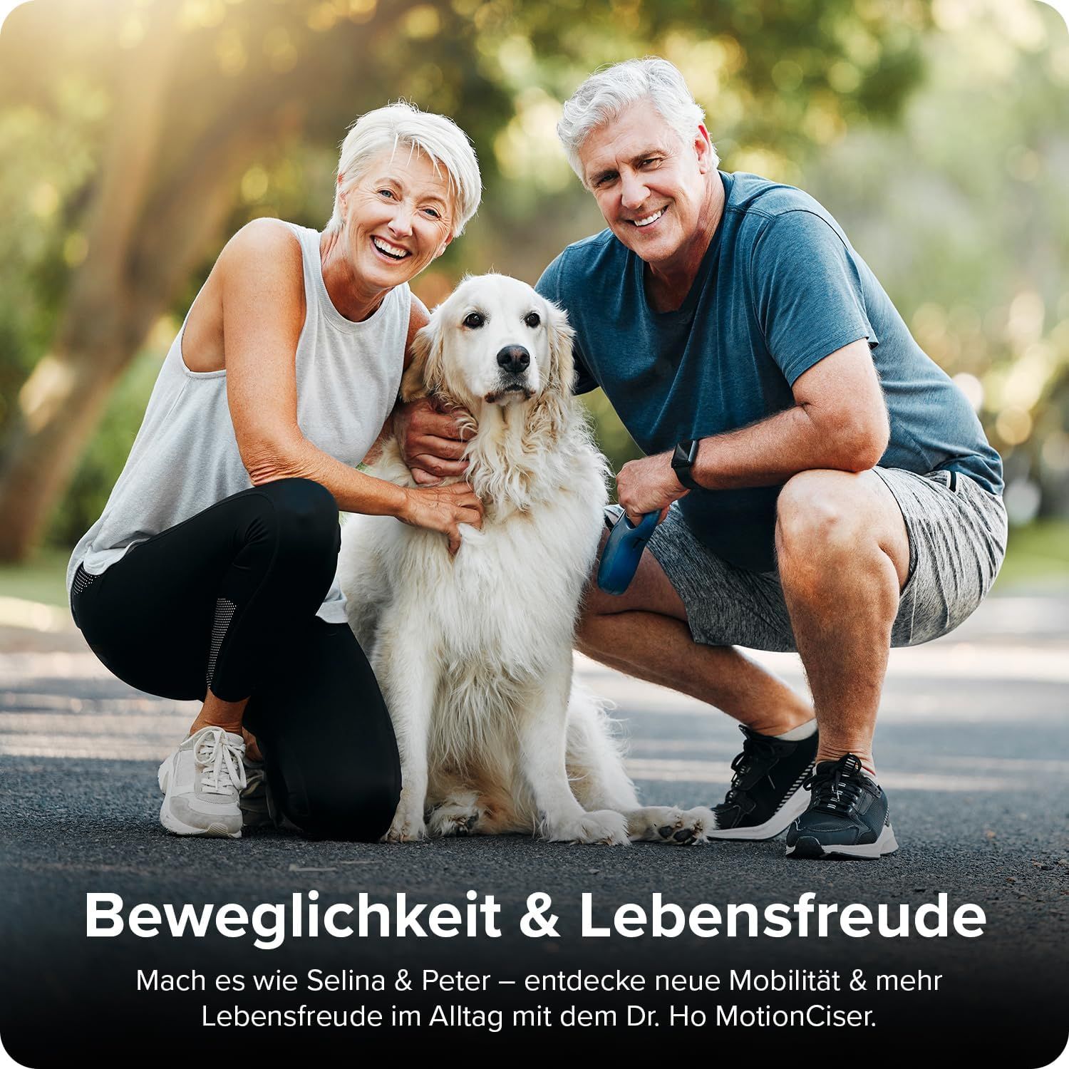 Paar mit Hund. Mann und Frau lächeln. Werbung für Mobilität und Lebensfreude mit dem Dr. Ho MotionCiser.