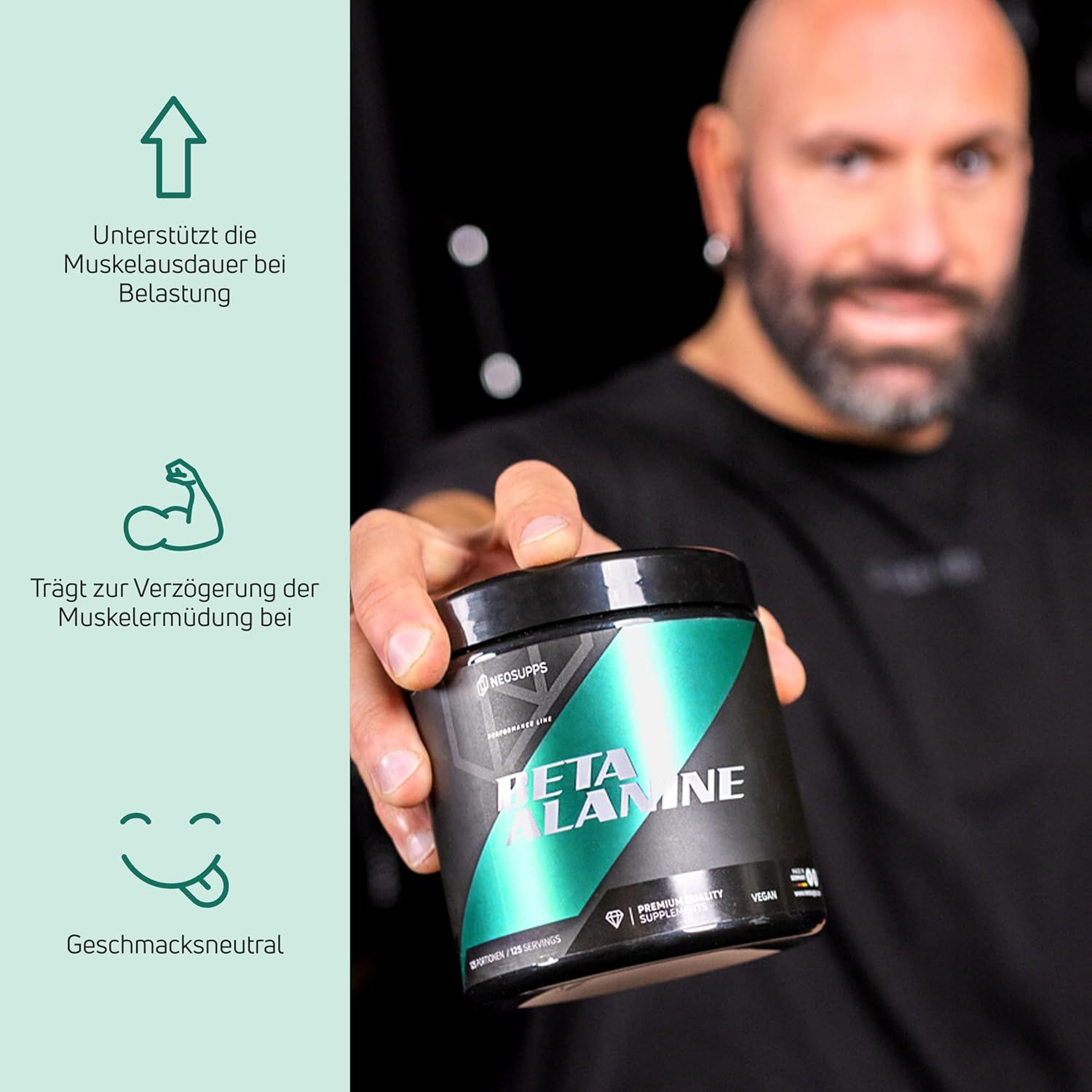 Schwarze Dose mit grünem Etikett. Aufschrift: BETA ALANINE. Person hält Dose. Text: Unterstützt Muskelausdauer, verzögert Ermüdung.