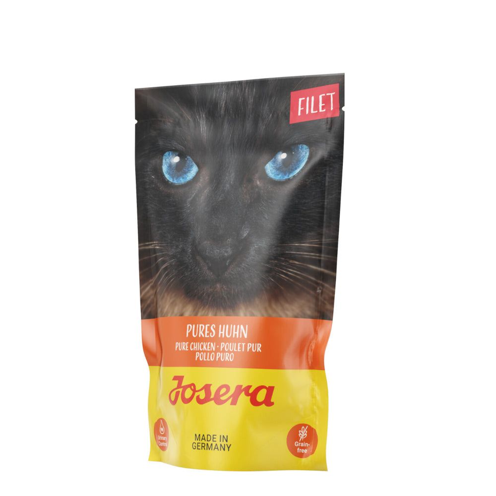 Josera Filet Pures Huhn. Beutel mit Katzenkopf, blaue Augen. Gelb-orangefarbener Streifen, Schriftzug.