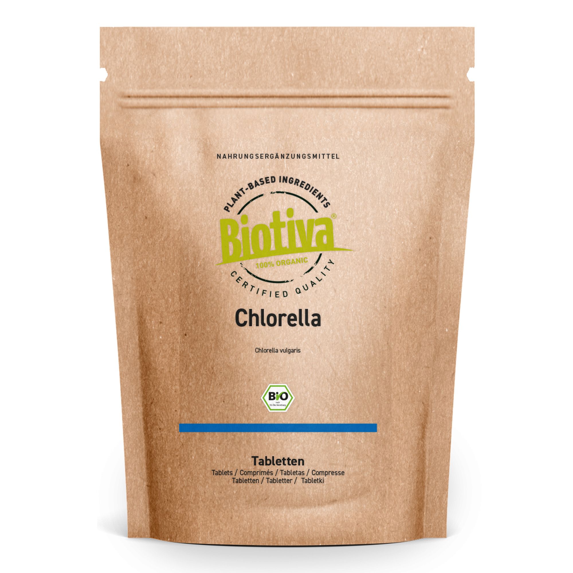 Braune Papierverpackung mit Biotiva Chlorella Tabletten. Produktname, Tabletten-Bezeichnung, Bio-Siegel.