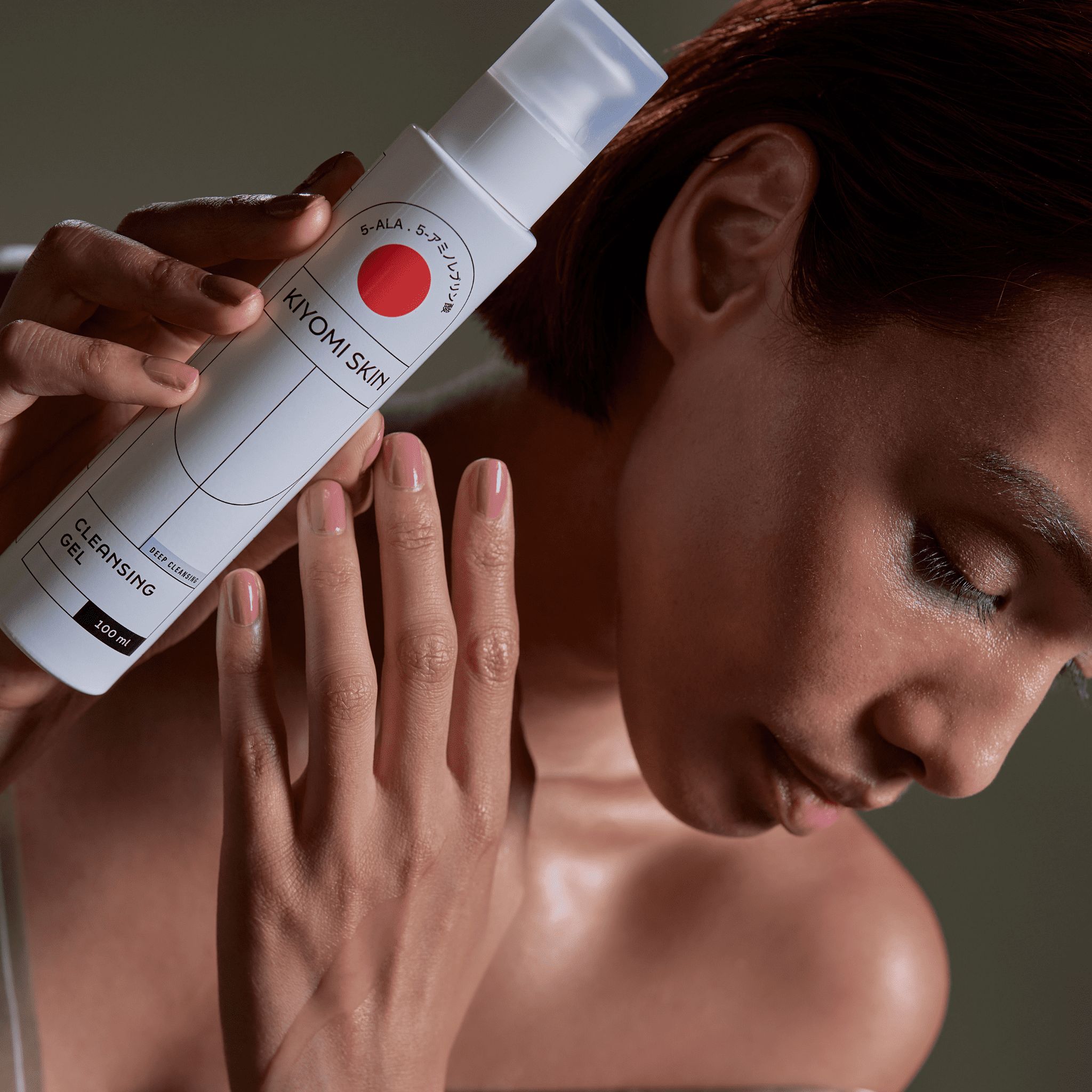 Kiyomi Skin Reinigungsgel: Klärende Reinigung mit AHA & Hyaluron für erfrischte, strahlende Haut