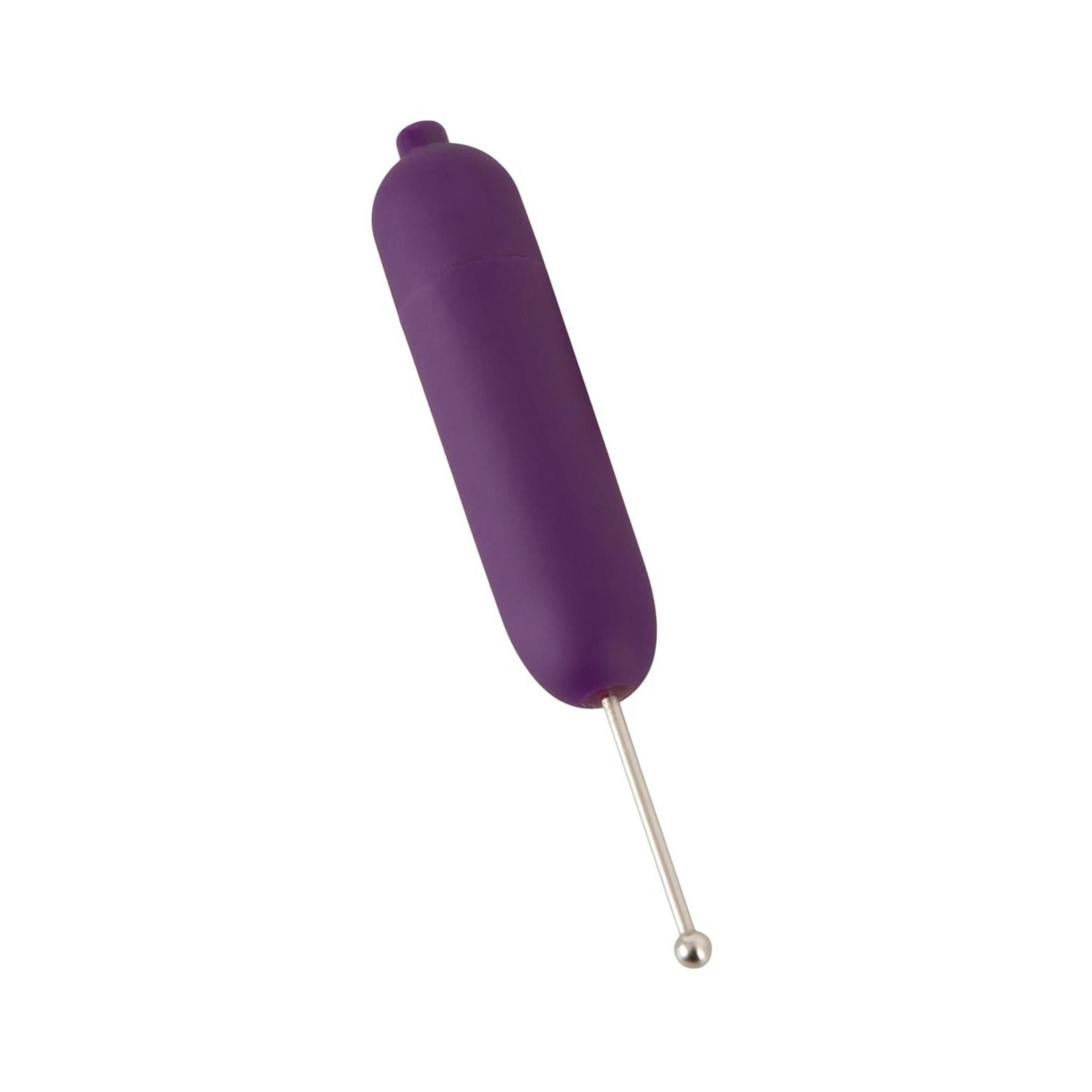 Lila Vibrator mit silbernem Stab und Kugel. Zylindrische Form mit abgerundeten Enden. Auf weißem Hintergrund.