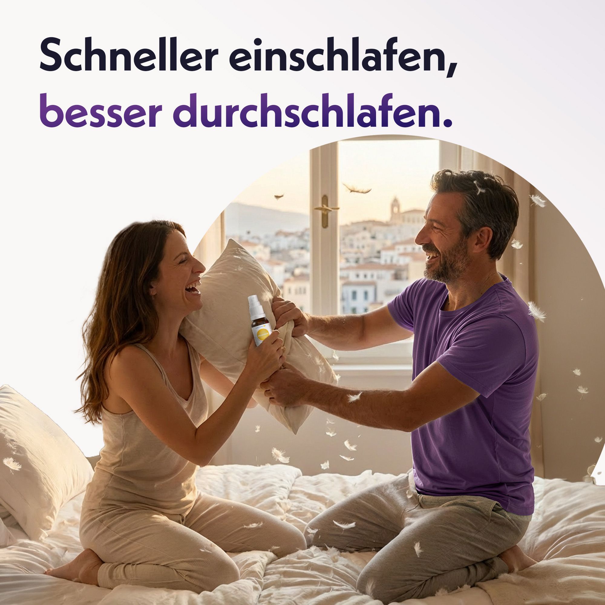 Paar im Bett mit Mediakos Melatonin Schlaf Spray. Schneller einschlafen, besser durchschlafen.