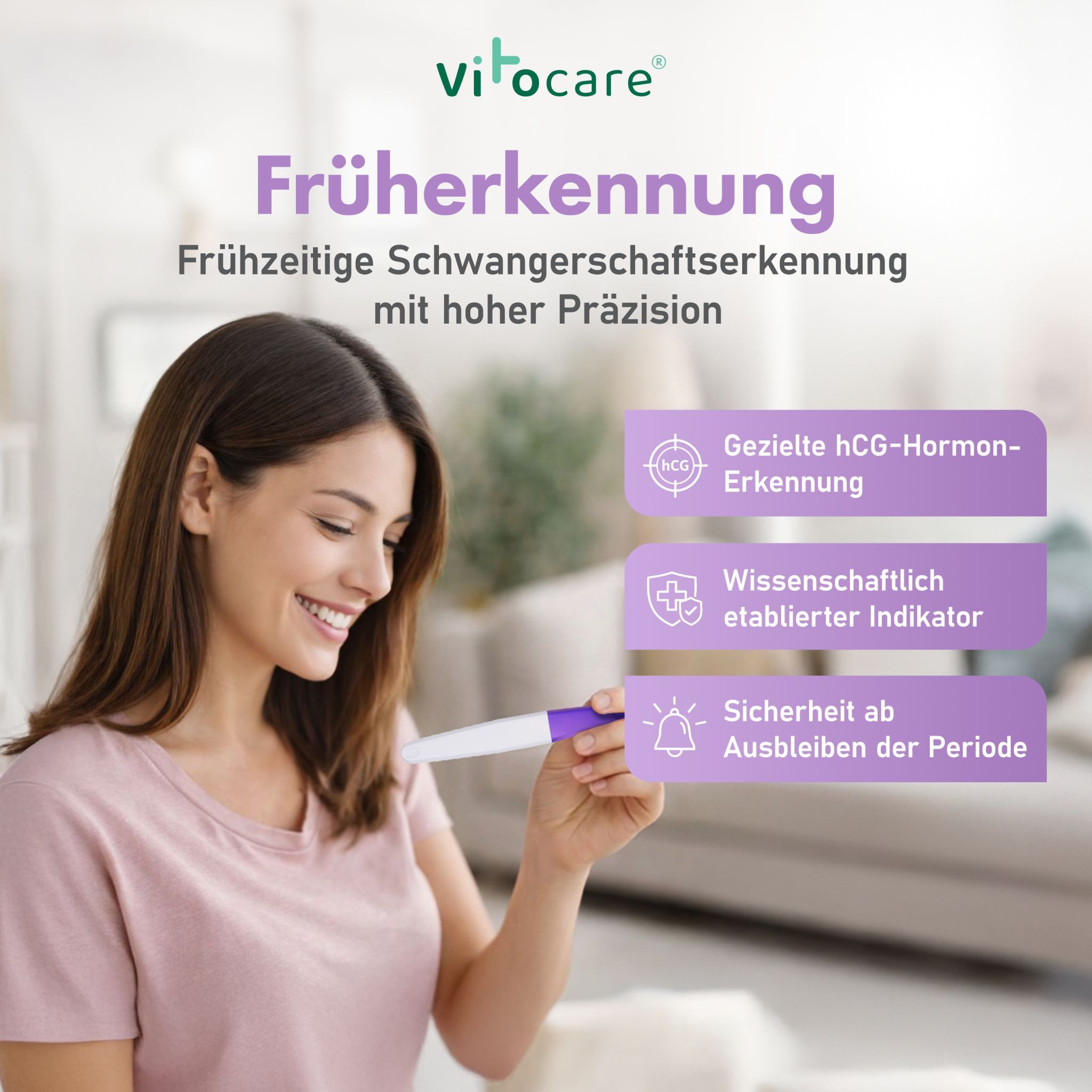 Frau hält einen Schwangerschaftstest. Text: Früherkennung. Gezielte hCG-Hormon-Erkennung. Wissenschaftlich etablierter Indikator.