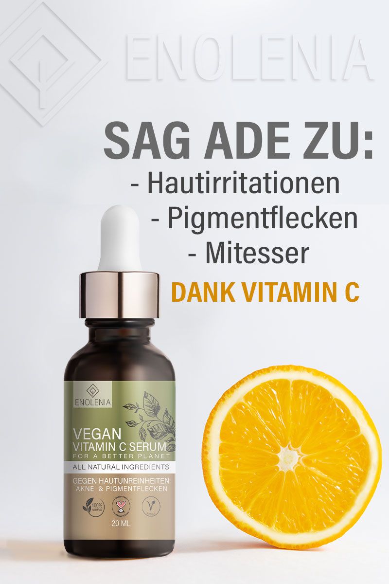 Produktflasche mit Pipette vor weißem Hintergrund. Text: Sag Ade zu: Hautirritationen, Pigmentflecken, Mitesser. Mit Orange.