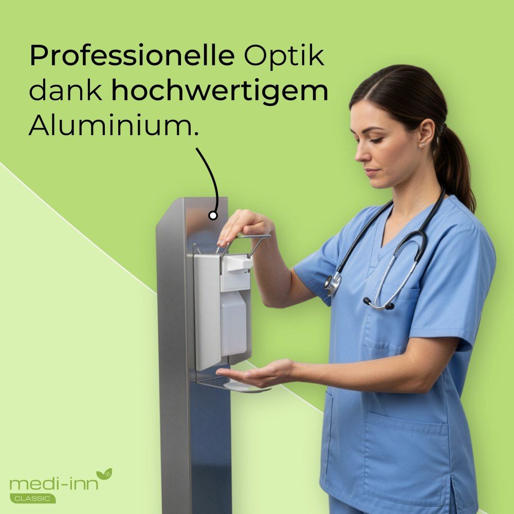 Eine Krankenschwester benutzt einen Desinfektionsspender. Die Säule ist aus hochwertigem Aluminium. Logo: Medi-Inn Classic.