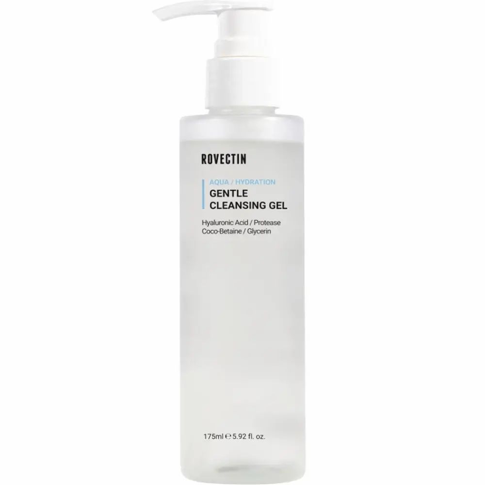 Klare Flasche mit weißem Pumpverschluss. Aufschrift: ROVECTIN Aqua Hydration Gentle Cleansing Gel. Enthält Hyaluronsäure, Protease, Coco-Betain, Glycerin.
