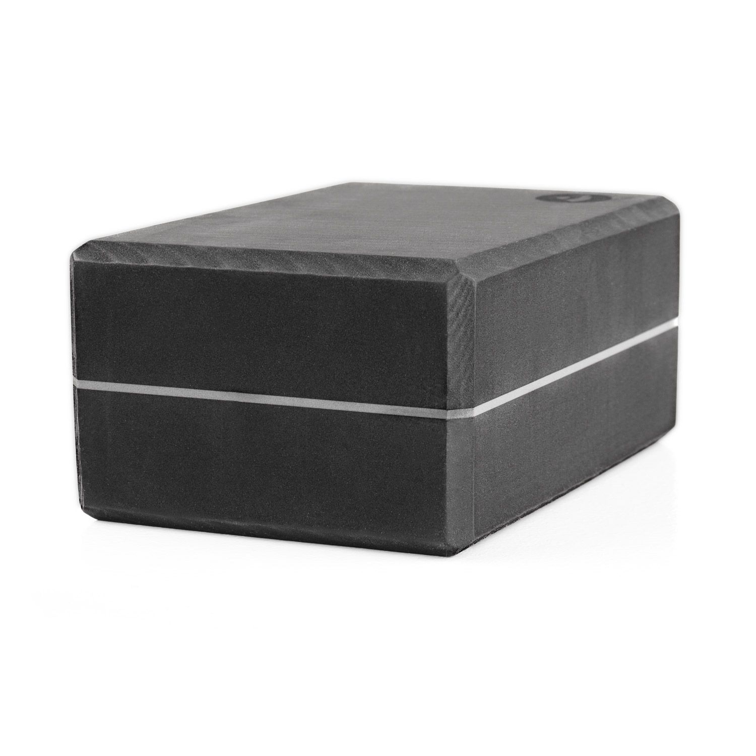 Anthrazitfarbener Yoga-Block. Rechteckige Form mit weißem Streifen. Oben Logo.