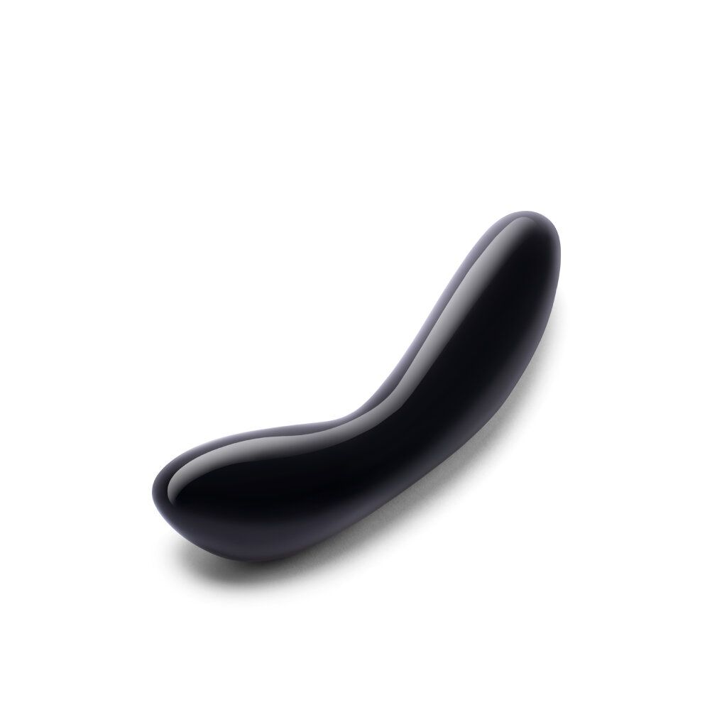 Schwarzer, gebogener G-Wand aus Obsidian. Glatte, glänzende Oberfläche. Ergonomische Form.