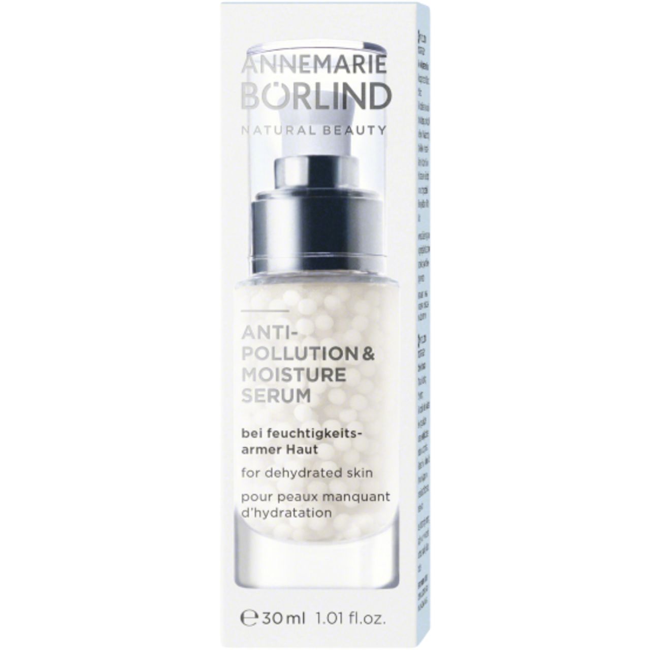 Serumflasche mit silbernem Pumpkopf. Text: ANNEMARIE BÖRLIND, ANTI-POLLUTION & MOISTURE SERUM. Für trockene Haut.