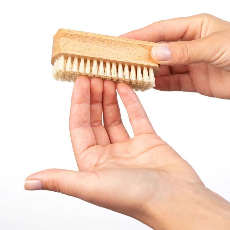 REMOS Hand- & Nagelbürste mit Naturborsten aus Buchenholz