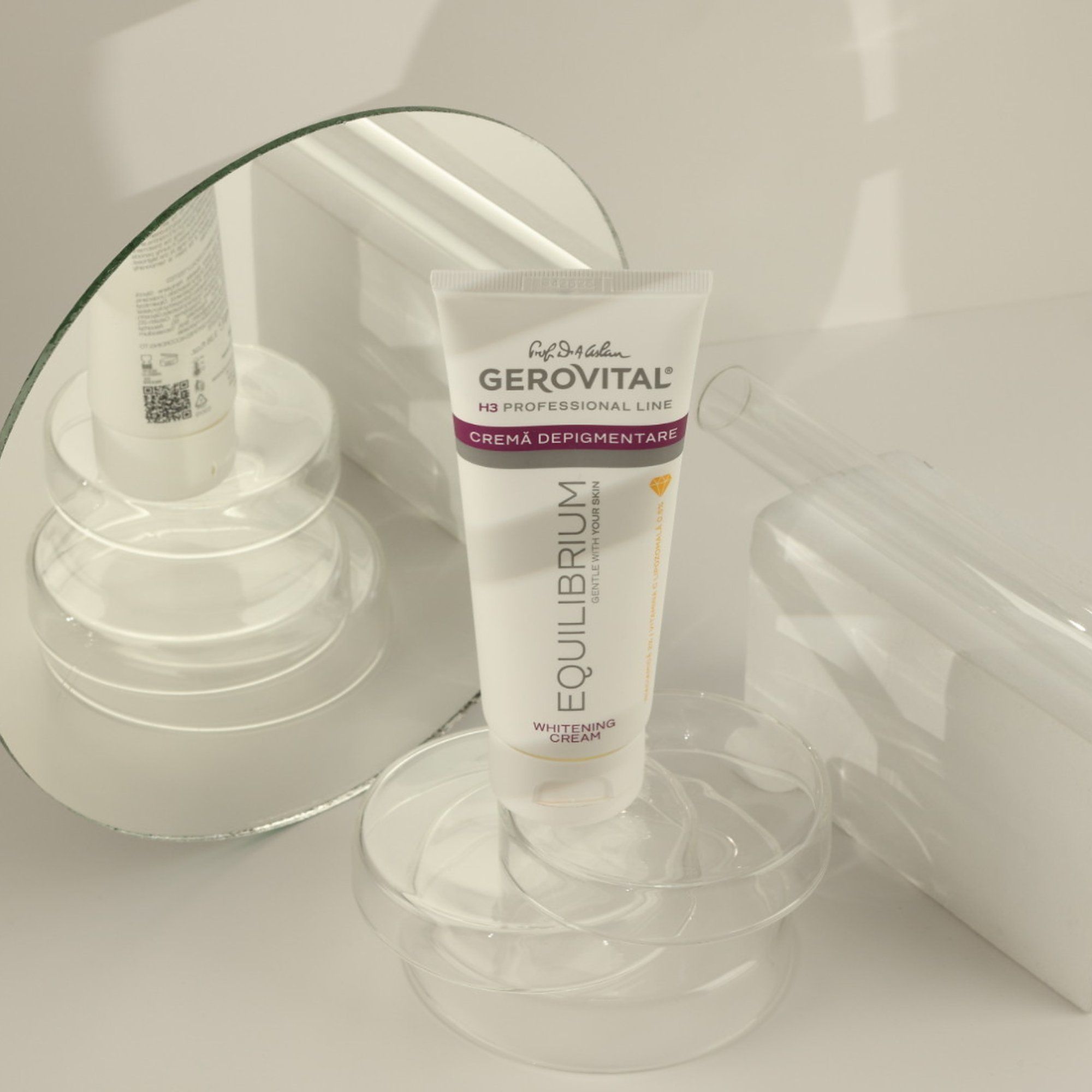 Gerovital H3 Equilibrium Creme gegen Pigmentflecken mit Vitamin C, 100 ml