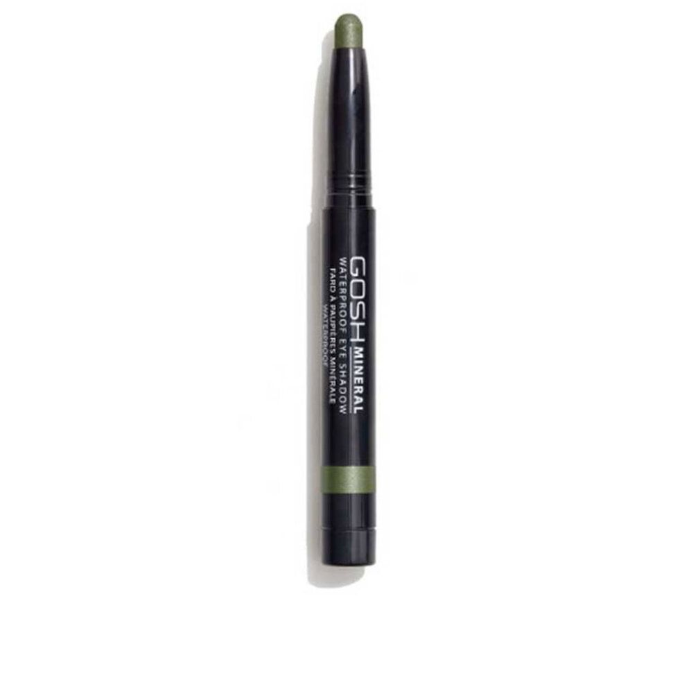 Gosh Mineral Waterproof Eye Shadow 013-Olive Green. Schwarzer Stift mit olivgrüner Spitze. Text: Waterproof Eye Shadow.