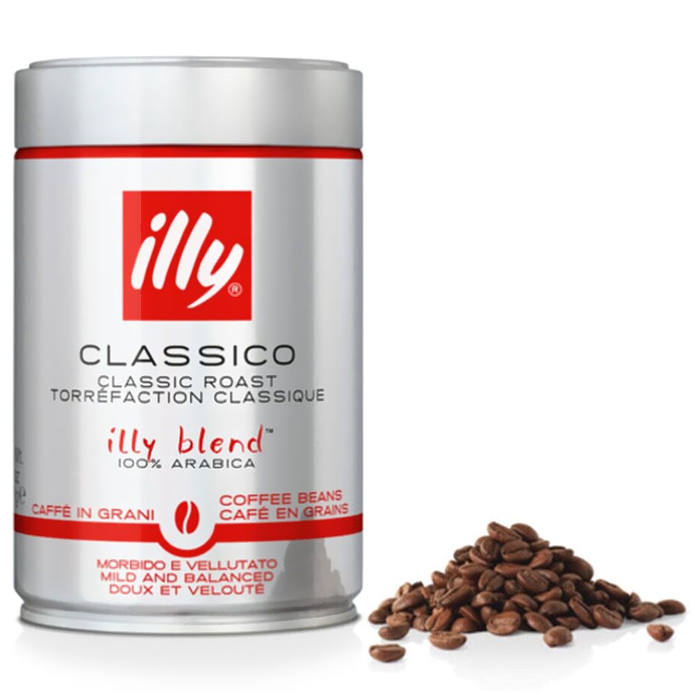 Silberne Dose mit rotem Deckel und Logo. Aufschrift: Classico, illy blend, 100% Arabica. Daneben Kaffeebohnen.