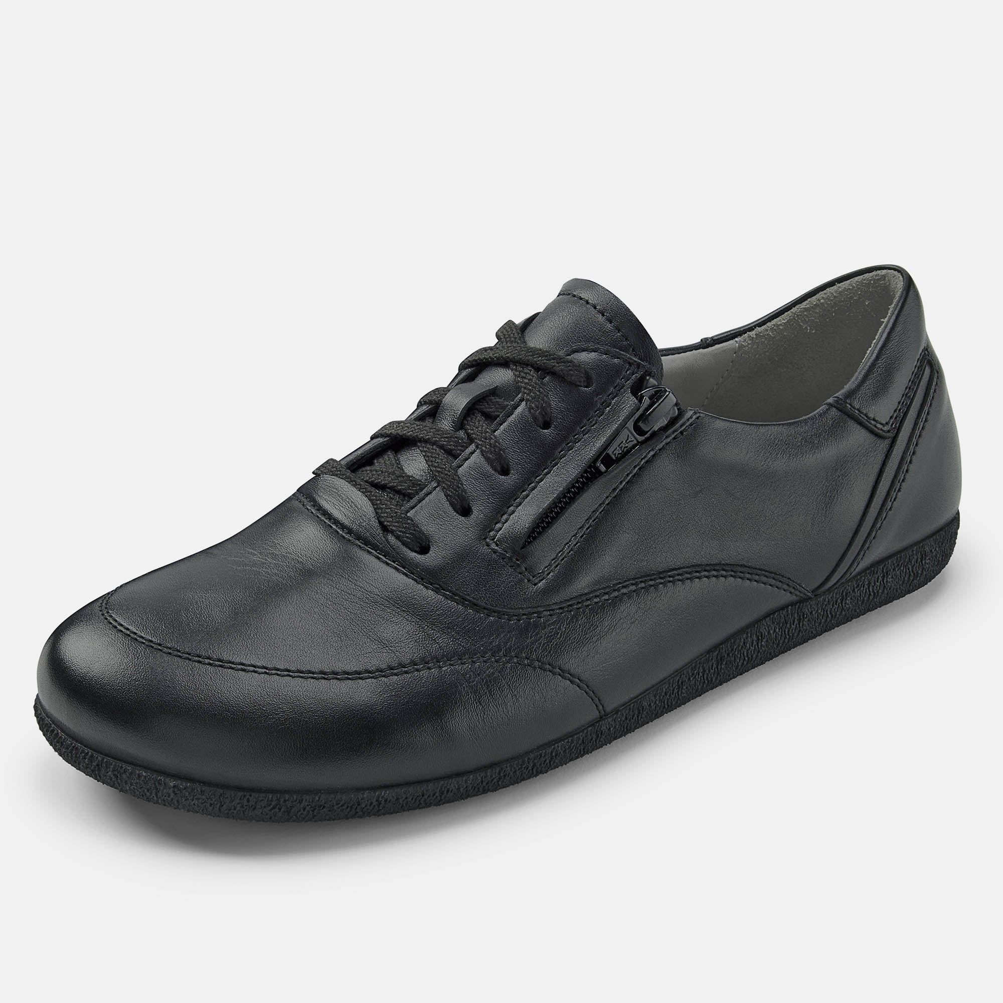 Schwarzer Schnürschuh mit Reißverschluss. Leder. Breite Passform. Schuh schräg gestellt.