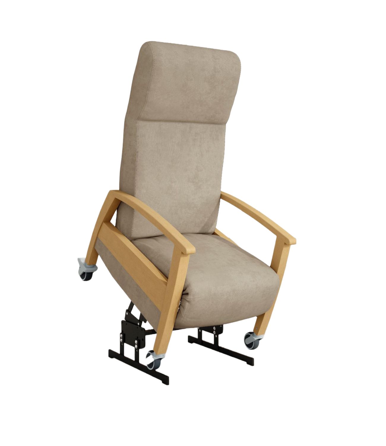 Beigefarbener Pflegesessel mit Holzrahmen, Armlehnen und Rollen. Der Sessel ist leicht angehoben.