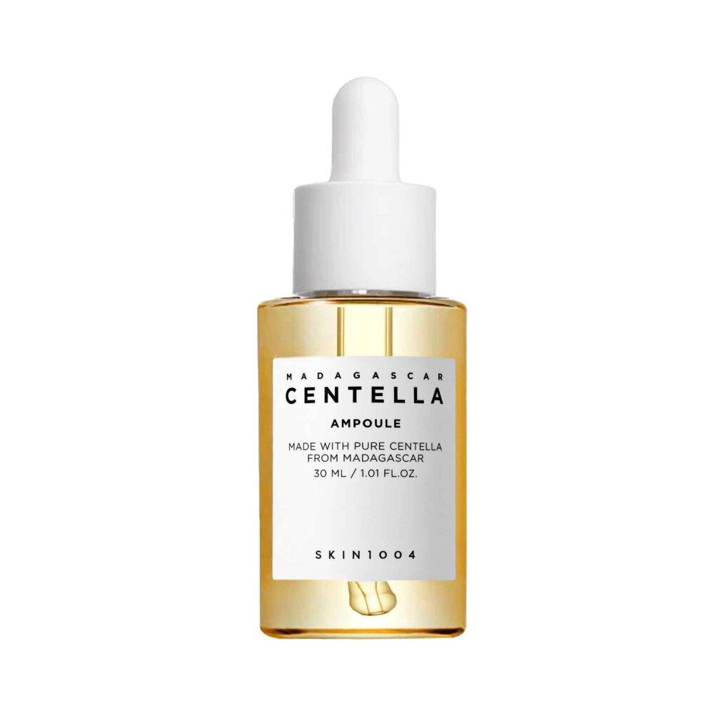 SKIN1004 Madagaskar Centella Ampulle 100ml auf hellem Untergrund.