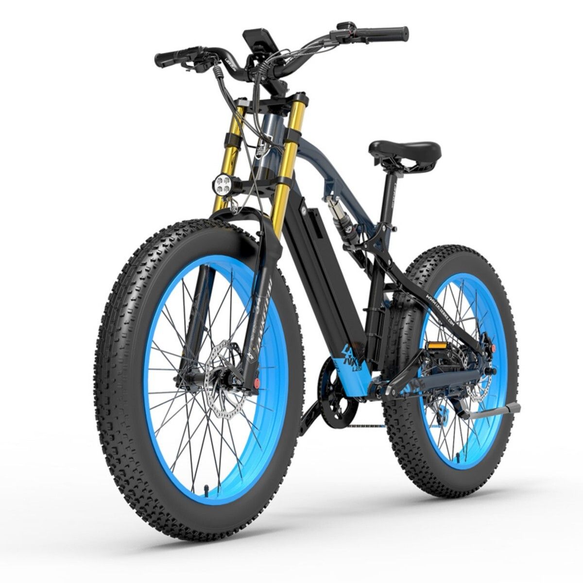 Schwarzes E-Bike mit blauen Felgen. Dicke Reifen, goldene Federgabel, schwarzer Rahmen. Akku und Display sichtbar.