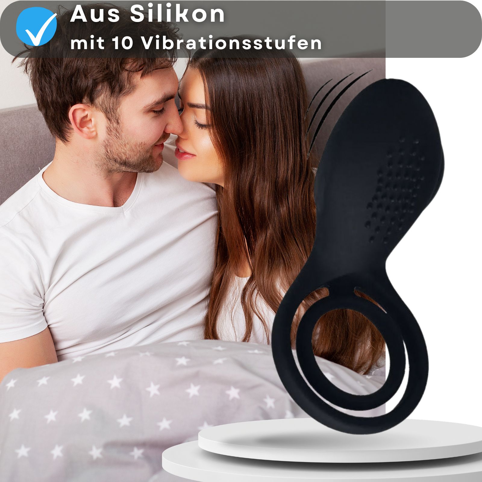 Schwarzer Penisring mit Vibration, neben Text: 'Aus Silikon mit 10 Vibrationsstufen'. Paar im Hintergrund.