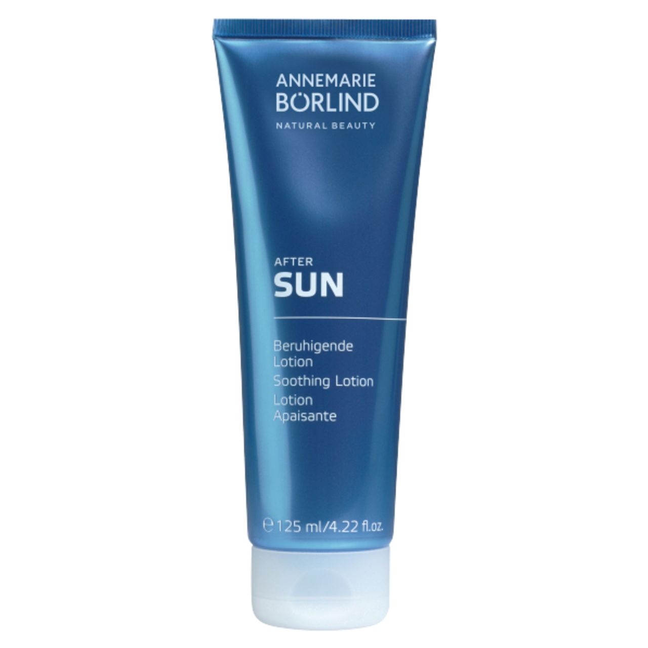 Blaue Tube mit weißem Deckel. Aufschrift: AFTER SUN, Beruhigende Lotion. Text in Deutsch, Englisch und Französisch.