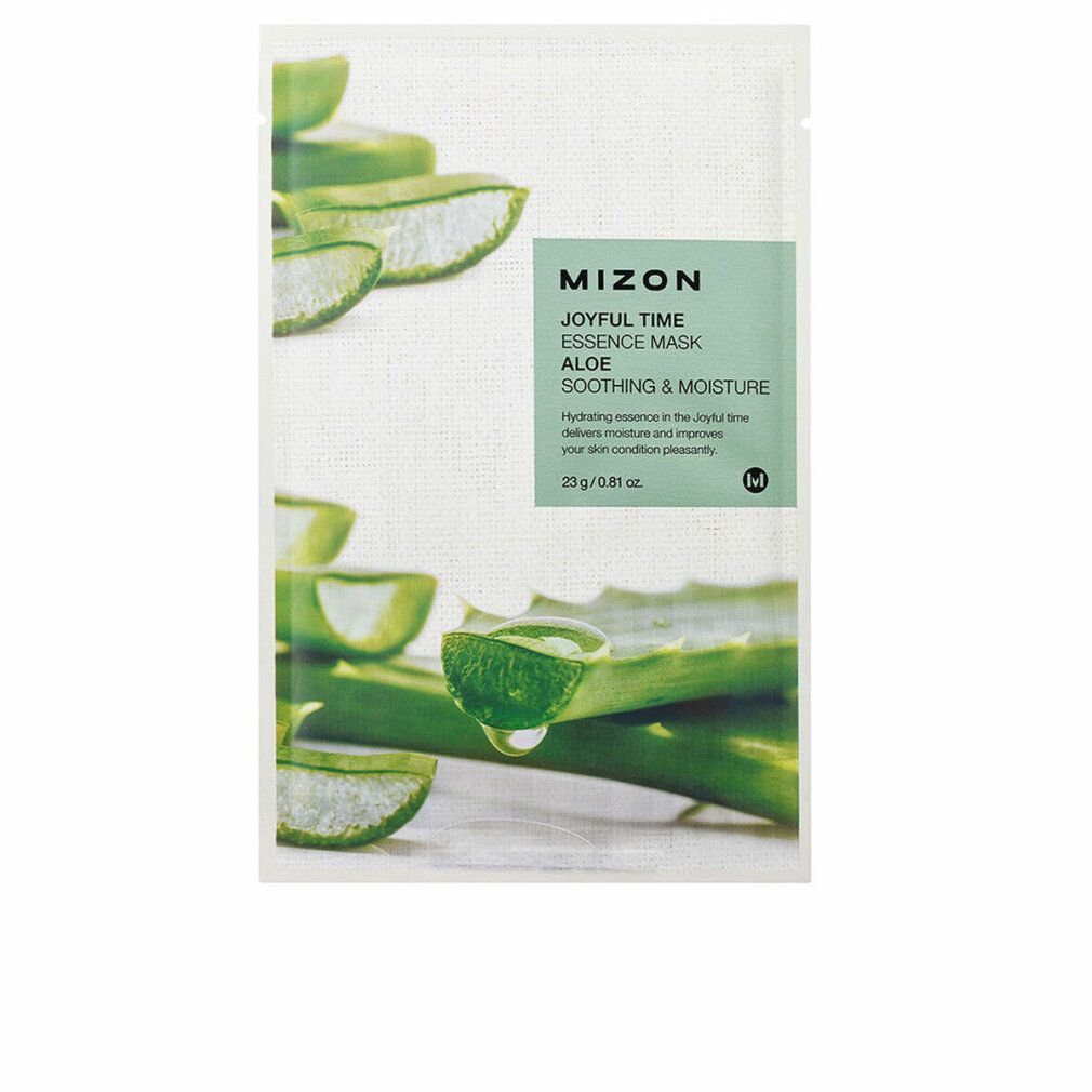 Gesichtsmaske mit Aloe Vera. Verpackung mit Produktnamen und Inhaltsstoffen. Aloe Vera-Scheiben als Dekoration.
