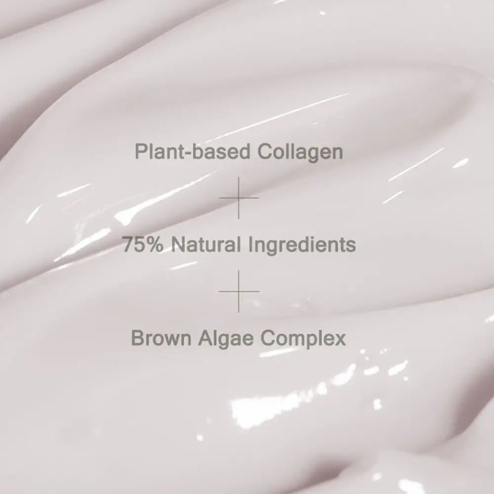 Nahaufnahme einer cremigen Substanz. Text: Plant-based Collagen, 75% Natural Ingredients, Brown Algae Complex.