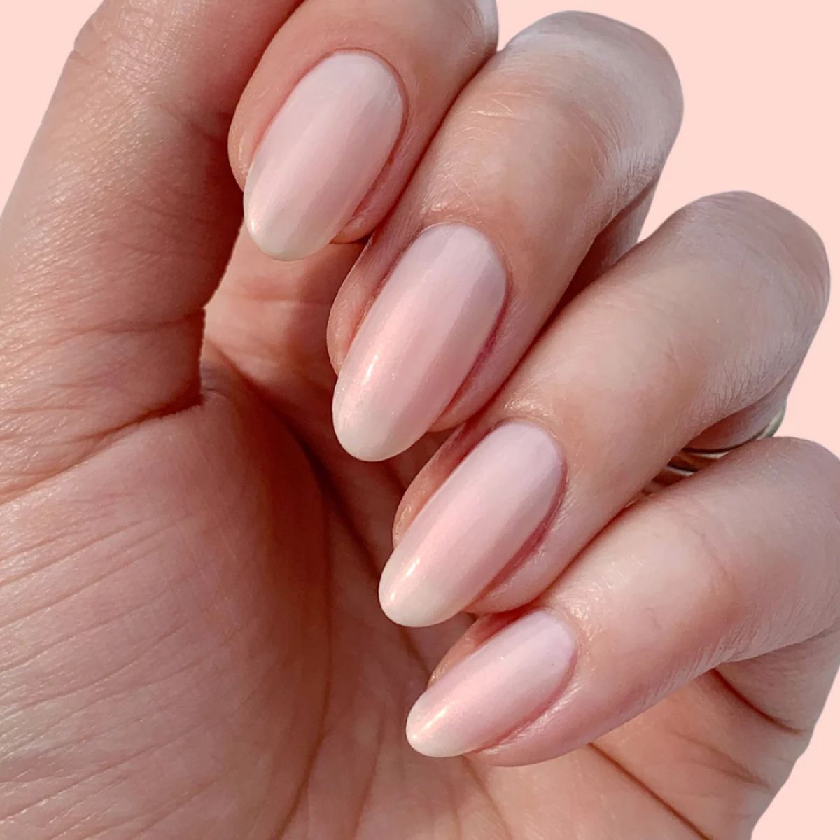 LONDONTOWN kur Illuminating Nail Concealer Nagelaufheller Bubble