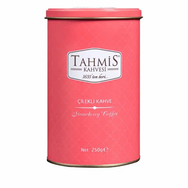 Tahmis Kahvesi Kaffee mit Erdbeeren