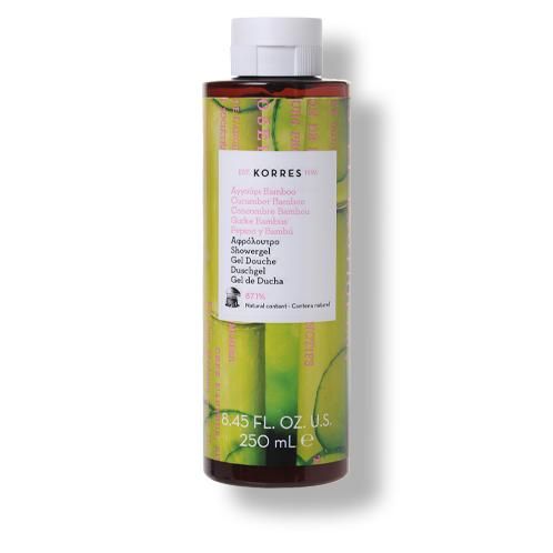 KORRES Duschgel Cucumber Bamboo. Flasche mit Etikett, weißer Verschluss. Grün-gelbes Design, Produktinformationen.