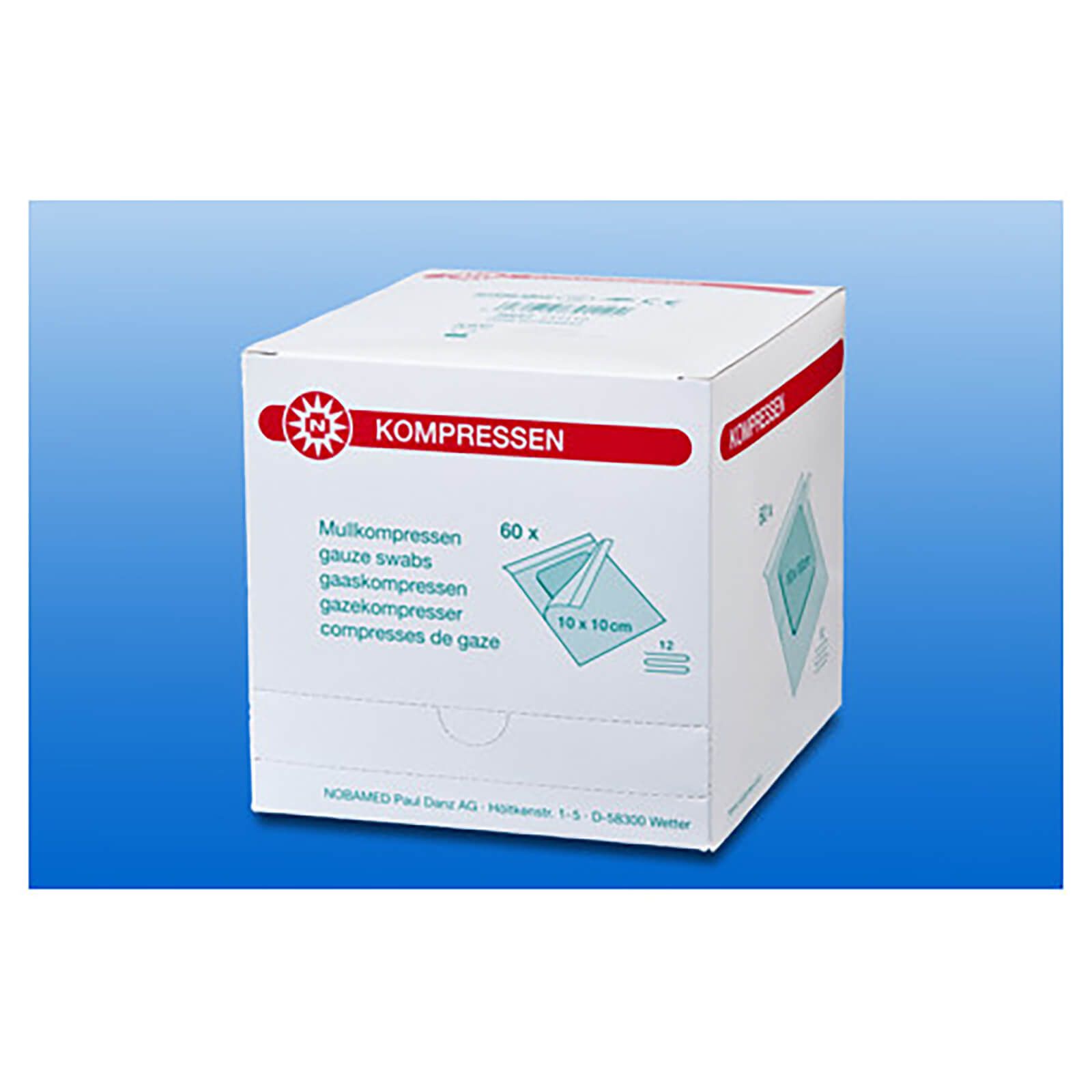 Weiße Kartonverpackung mit roter und grüner Beschriftung. Aufdruck: Mullkompressen, 60 Stück, 10 x 10 cm. Logo und Produktname.