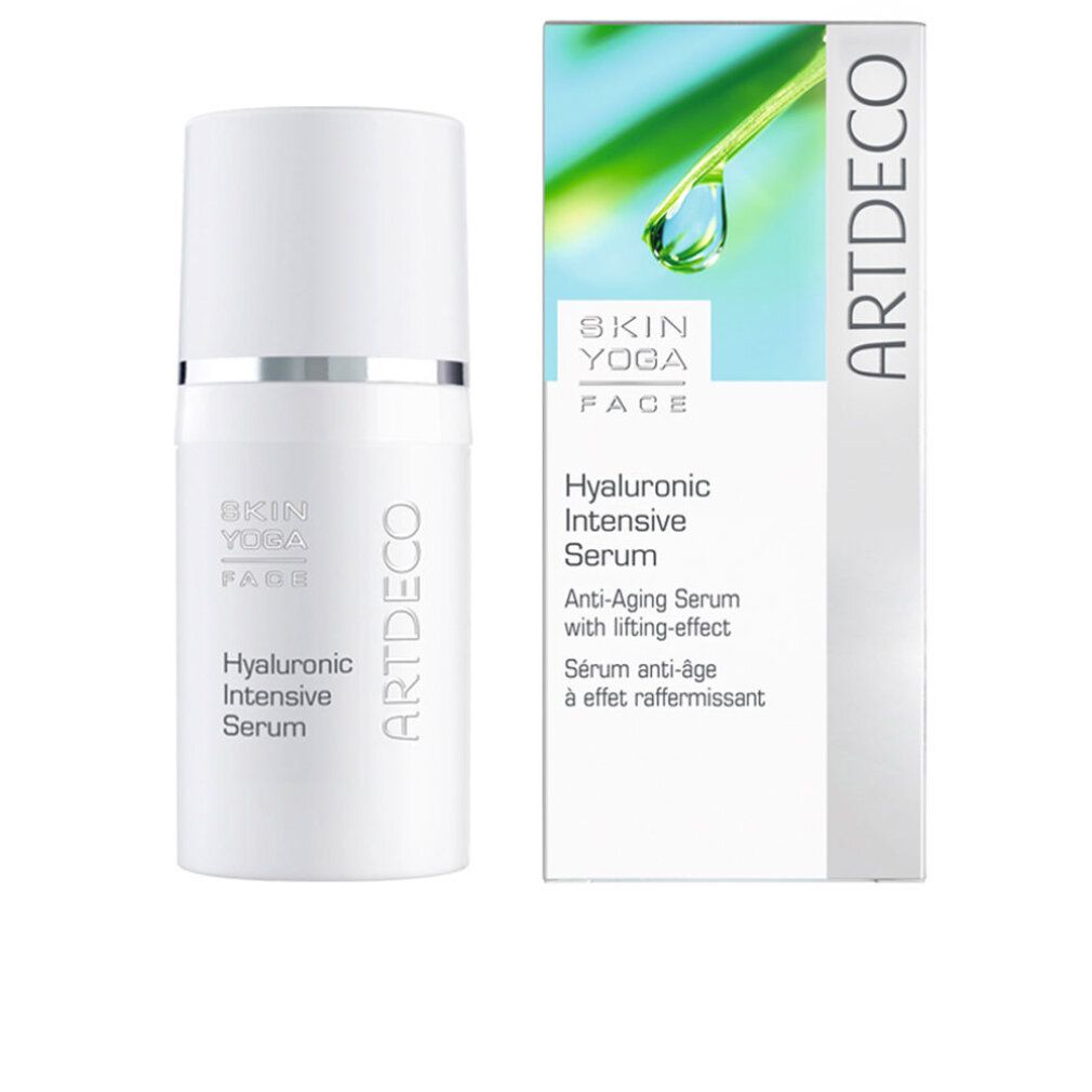 Artdeco Skin Yoga Face Hyaluronic Intensive Serum. Weiße Flasche und Verpackung. Text: Hyaluronic Intensive Serum, Anti-Aging Serum. Marke: Artdeco.