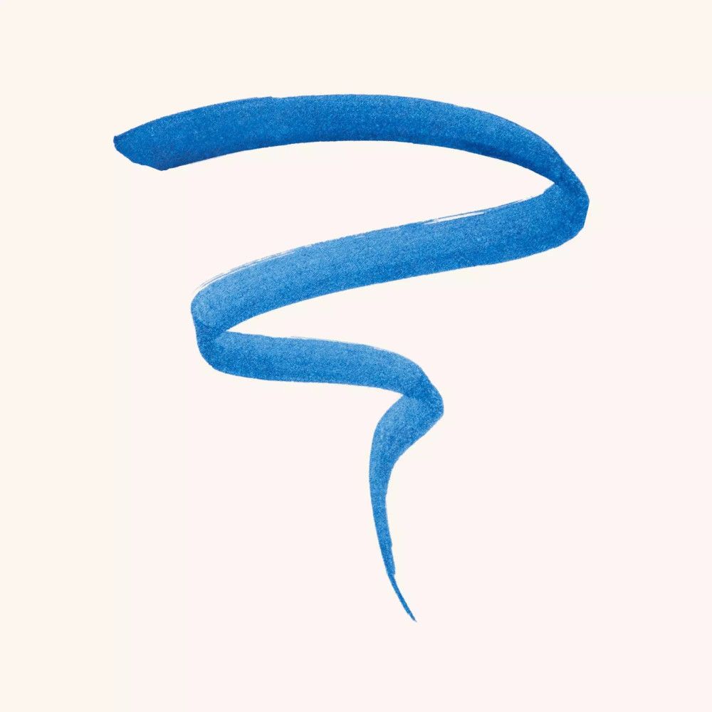 Blauer Eyeliner-Strich in geschwungener Form auf hellem Hintergrund.