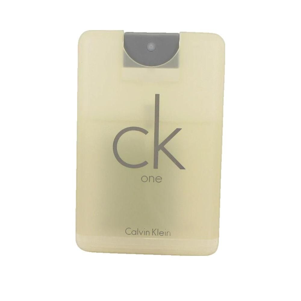 Rechteckiger Flakon mit Sprühkopf. Aufschrift "ck one" und "Calvin Klein".