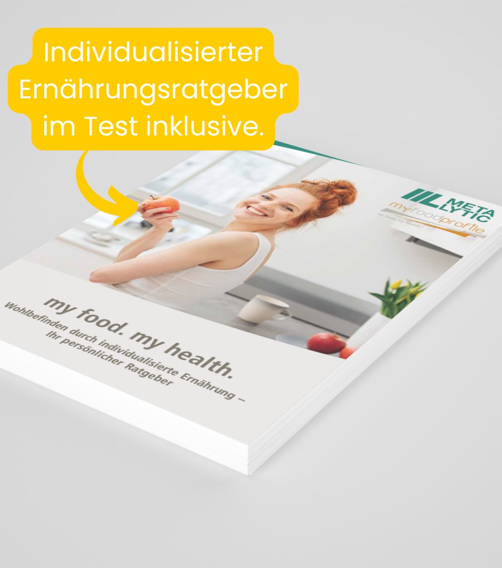 Buch mit Text: my food. my health. Individueller Ernährungsratgeber im Test inklusive. Frau mit Apfel.