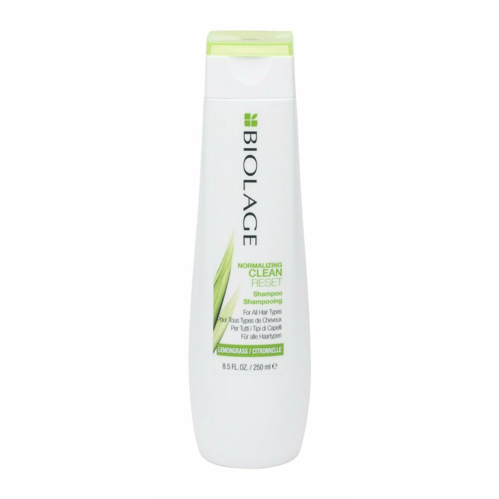 Weißes Shampoo mit grünem Deckel. Matrix Biolage-Logo und Produktbezeichnung. Text: Normalizing Clean Reset Shampoo.