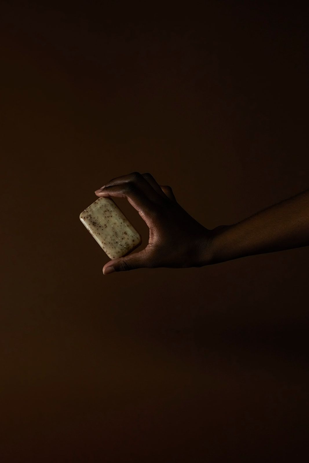 Kairos Body Scrub Soap – Milde Körperpeeling-Seife mit Kaffee & Bambus