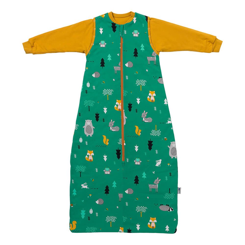 Grüner Kinderschlafsack mit Waldtieren, gelben Ärmeln und Reißverschluss. 100% Bio-Baumwolle.