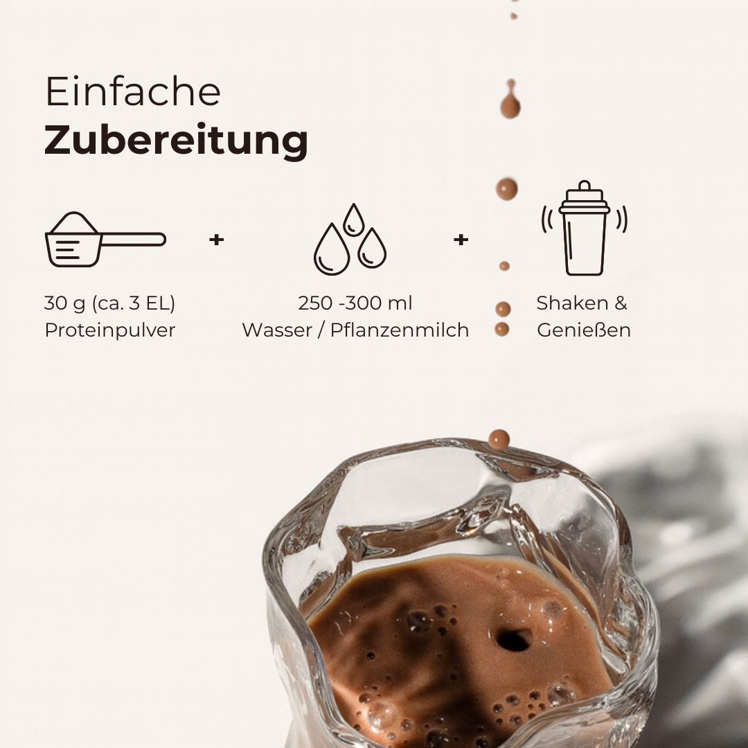Zubereitung von TWONATURALS VEGAN PROTEIN+: 30 g Pulver, 250-300 ml Wasser/Pflanzenmilch, schütteln und genießen. Tropfen fallen.