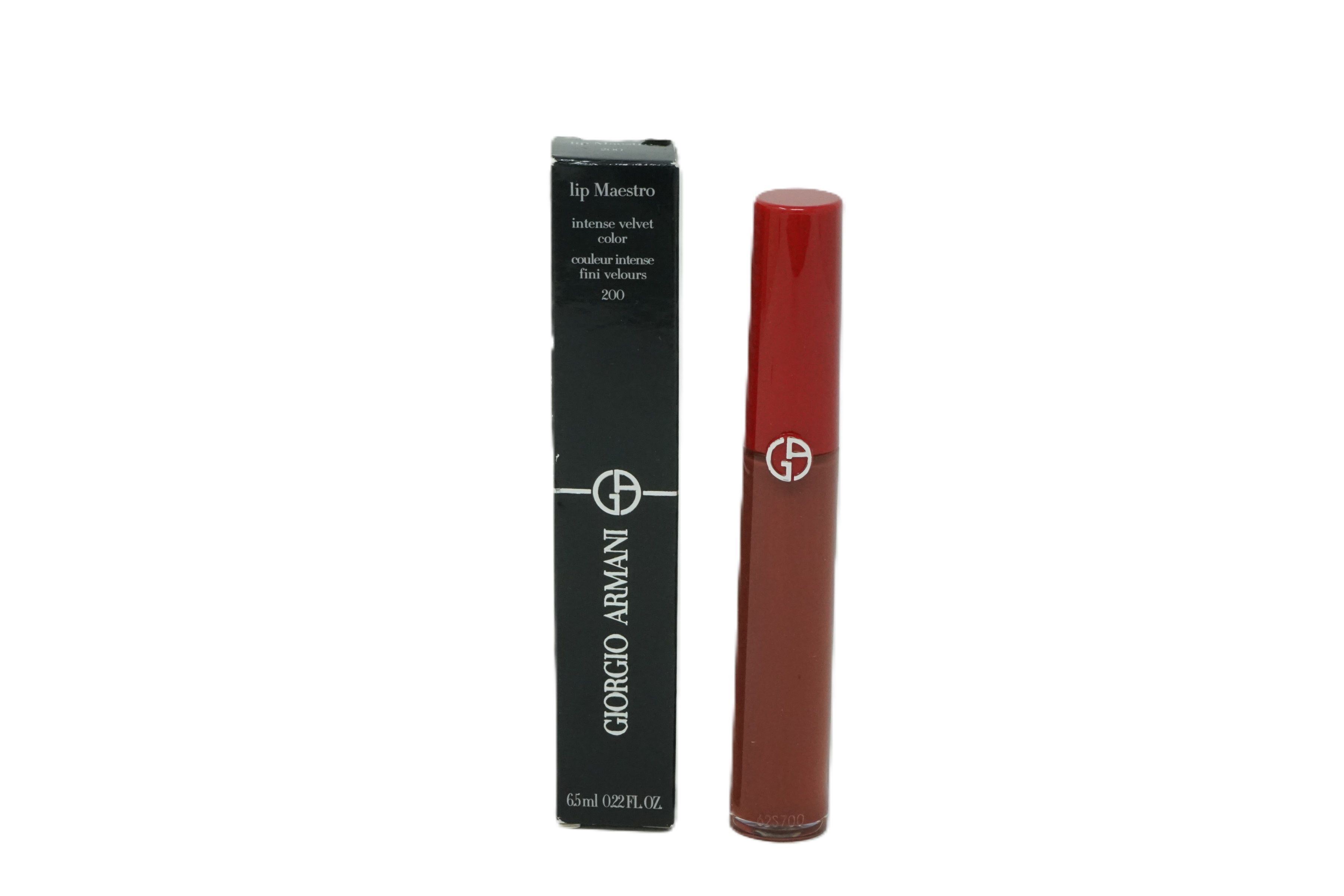 Lippenstift mit rotem Deckel und brauner Farbe. Schwarze Verpackung mit Giorgio Armani Logo und Produktbezeichnung.