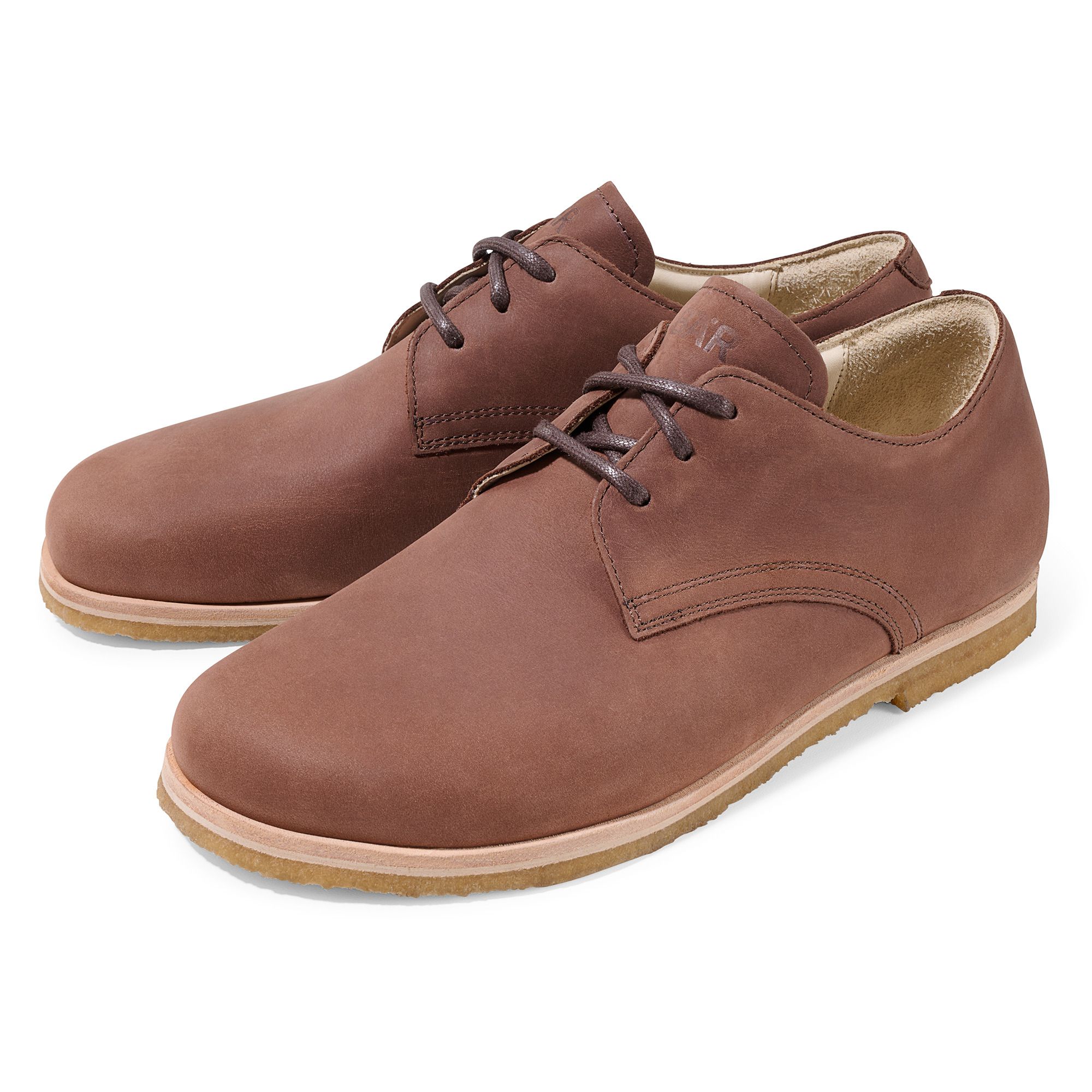 Braune Schnürschuhe für Herren aus Leder, Paaransicht, mit heller Gummisohle.