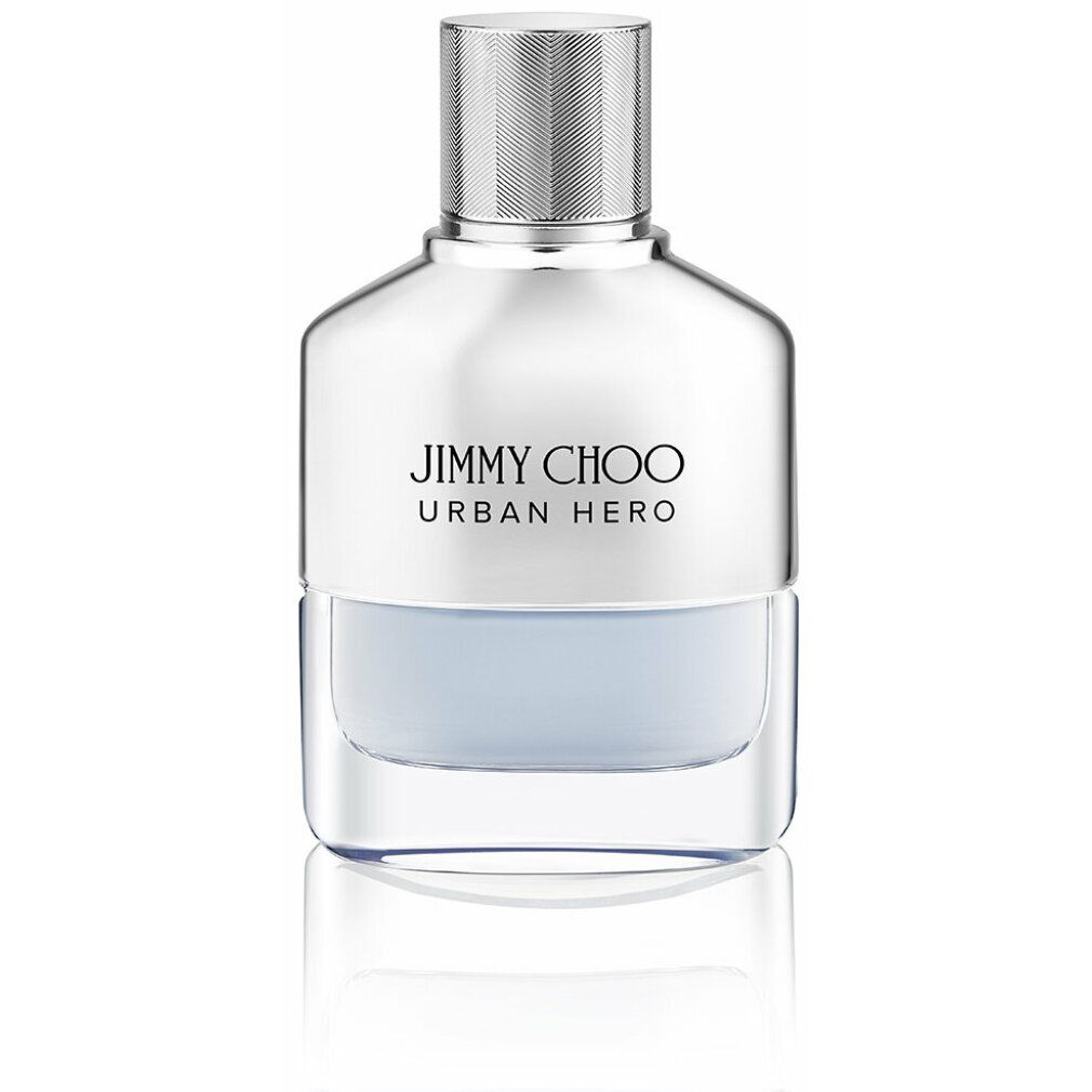 Parfümflakon mit silberner Kappe und hellblauem Inhalt. Text: Jimmy Choo Urban Hero.