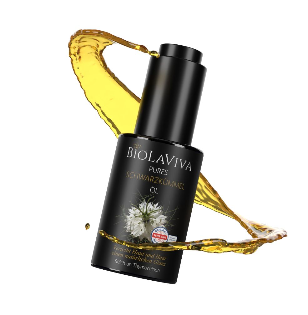 Schwarze Flasche mit Ölstrahl. Logo: BIOLAVIVA. Text: PURES SCHWARZKÜMMEL ÖL. Gelber Ölstrahl umgibt die Flasche.