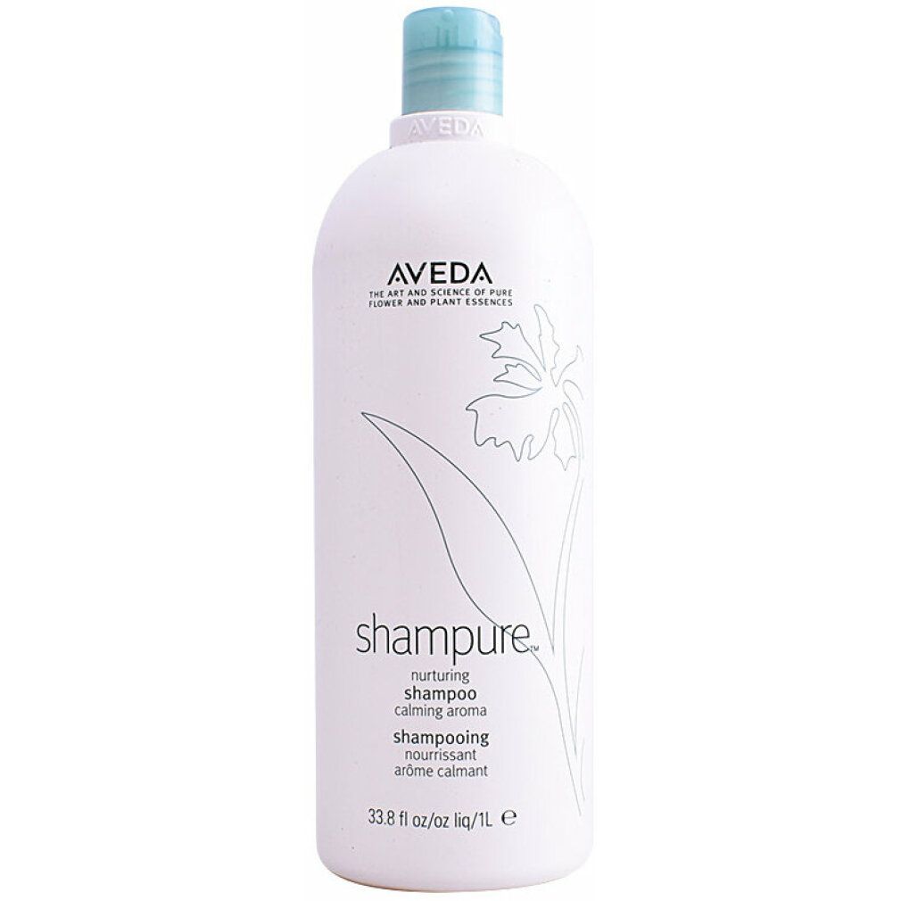 Weiße Shampoo-Flasche mit blauem Deckel. Aufschrift: Aveda, Shampure, nährendes Shampoo, beruhigendes Aroma. 1L.